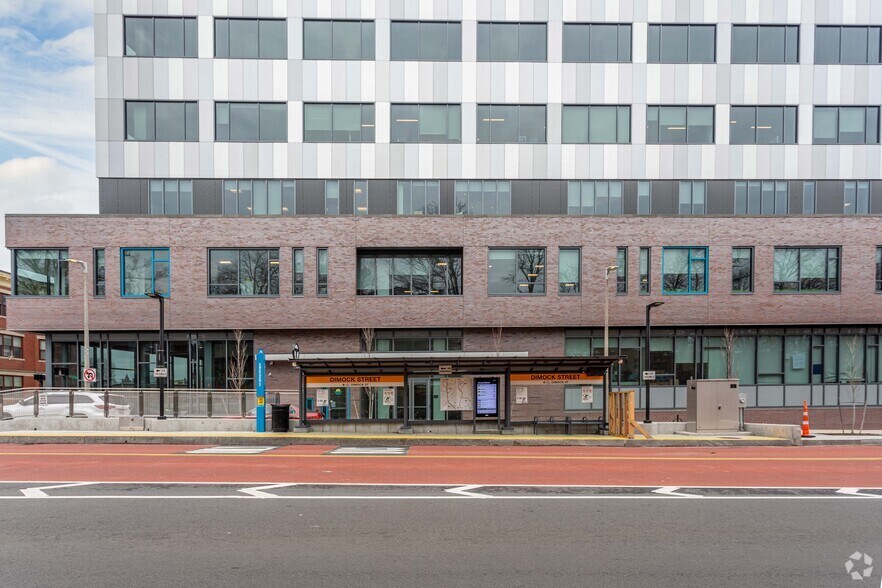 1785 Columbus Ave, Roxbury, MA à louer - Photo du bâtiment - Image 3 de 3