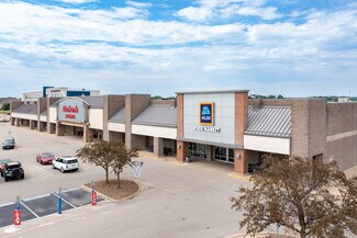 Plus de détails pour 3422-3564 Court St, Pekin, IL - Commerce de détail à louer