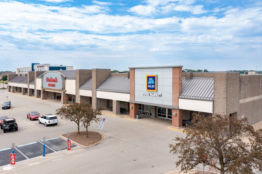 3422-3564 Court St, Pekin, IL à louer - Photo du bâtiment - Image 1 de 8