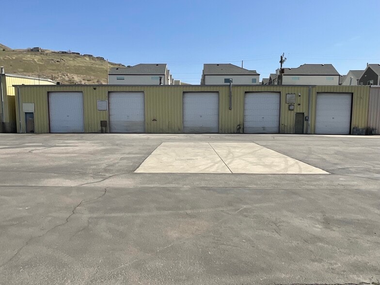 425 W 800 N, Salt Lake City, UT for lease - Building Photo - Image 2 of 15