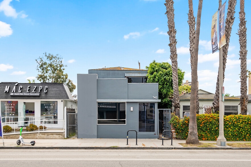 742 Washington Blvd, Marina Del Rey, CA for sale - Primary Photo - Image 1 of 20
