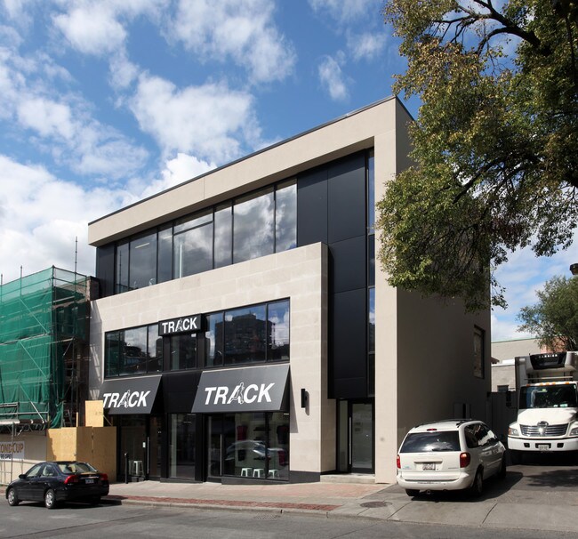 More details for 326 Lonsdale Rd, Toronto, ON - Retail for Lease