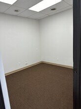 2225 E Belt Line Rd, Carrollton, TX for lease Interior Photo- Image 2 of 11