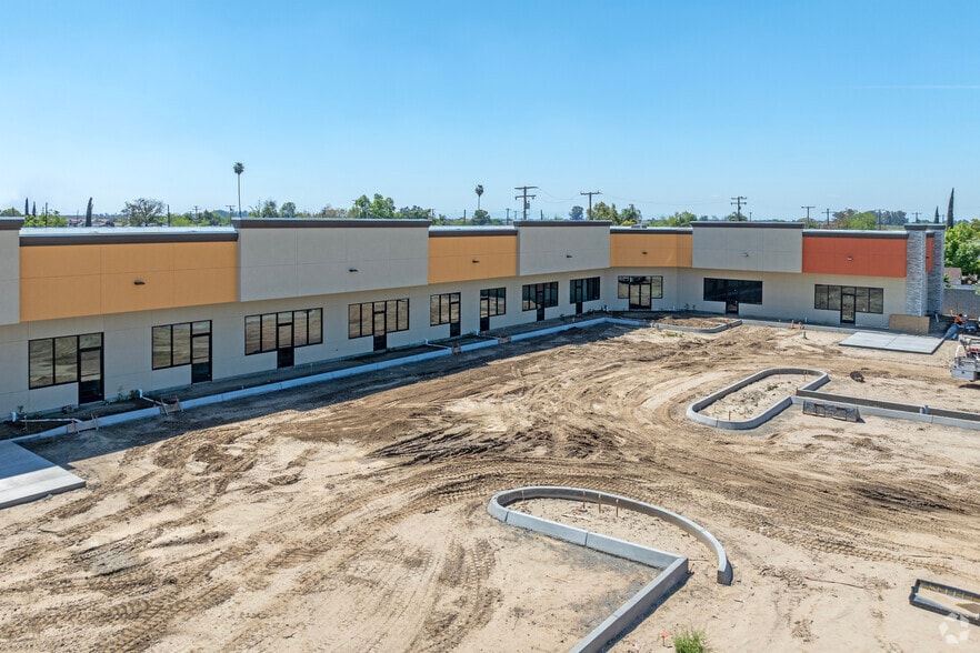 1020 12th ave, Hanford, CA for lease - Primary Photo - Image 1 of 6