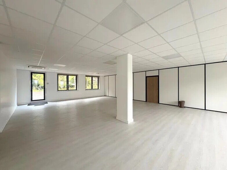18/20 Rue Des Gaudines, Saint-Germain-en-Laye à louer - Photo intérieure - Image 2 de 10