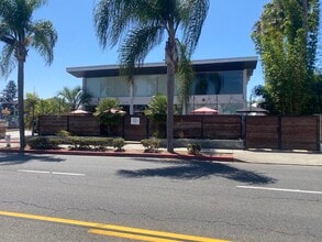653-657 W 19th St, Costa Mesa, CA à louer Photo intérieure- Image 1 de 2
