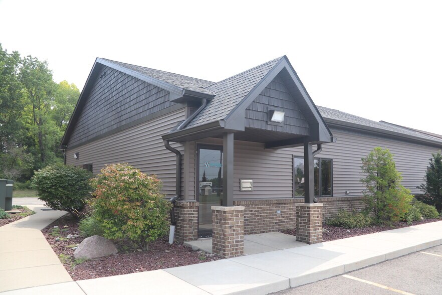 3471 E Grand River Ave, Howell, MI à louer - Photo du bâtiment - Image 3 de 13