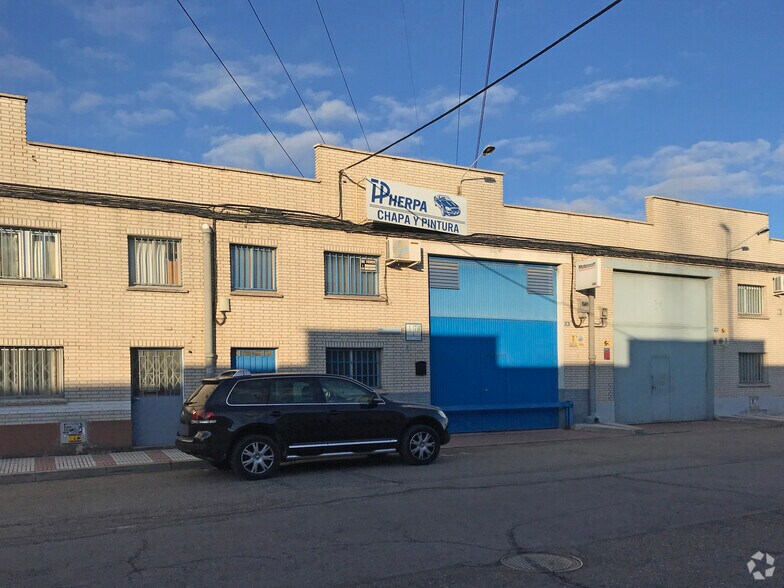 Calle Río Alberche, 12, Humanes de Madrid, Madrid for sale - Primary Photo - Image 1 of 2