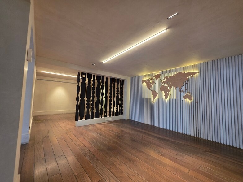 Calle de Serrano, 96, Madrid, Madrid for lease - Building Photo - Image 2 of 14