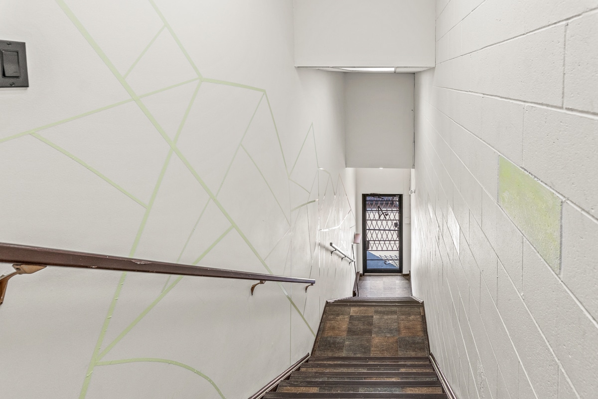 454 Leon Ave, Kelowna, BC for lease Interior Photo- Image 1 of 11