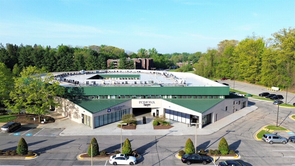 1700 Reisterstown Rd, Pikesville, MD à louer - Photo du bâtiment - Image 1 de 12