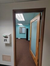 217 Wisconsin Ave, Waukesha, WI for lease Interior Photo- Image 1 of 9
