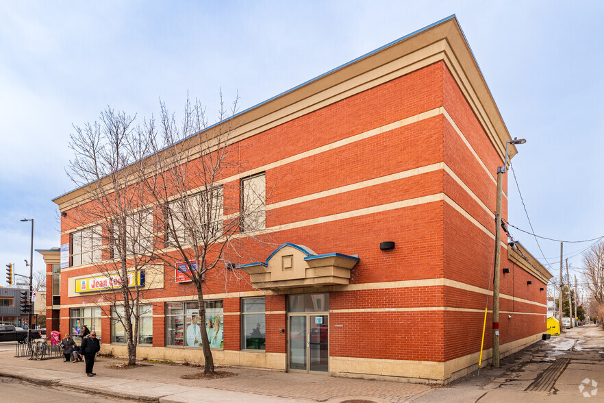 2507 Boul Rosemont, Montréal, QC à louer - Photo du bâtiment - Image 3 de 3