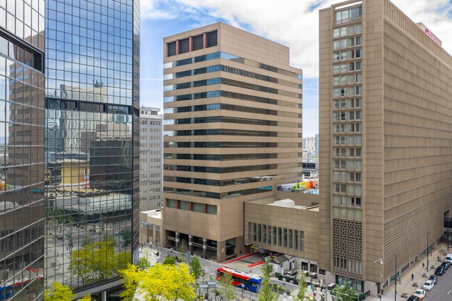 Plus de détails pour 216 16th St, Denver, CO - Bureau aux enchères