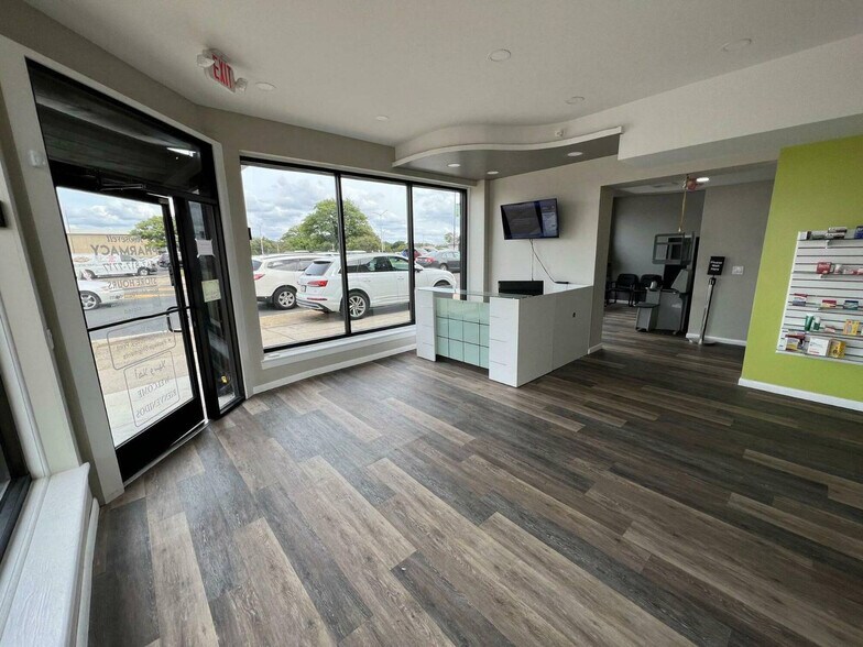 2600-2602 Cottman Ave, Philadelphia, PA à louer - Photo intérieure - Image 2 de 10