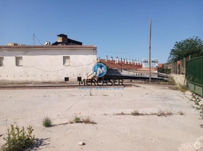 Paseo Estación, 24, Tielmes, Madrid à vendre - Photo du bâtiment - Image 2 de 6