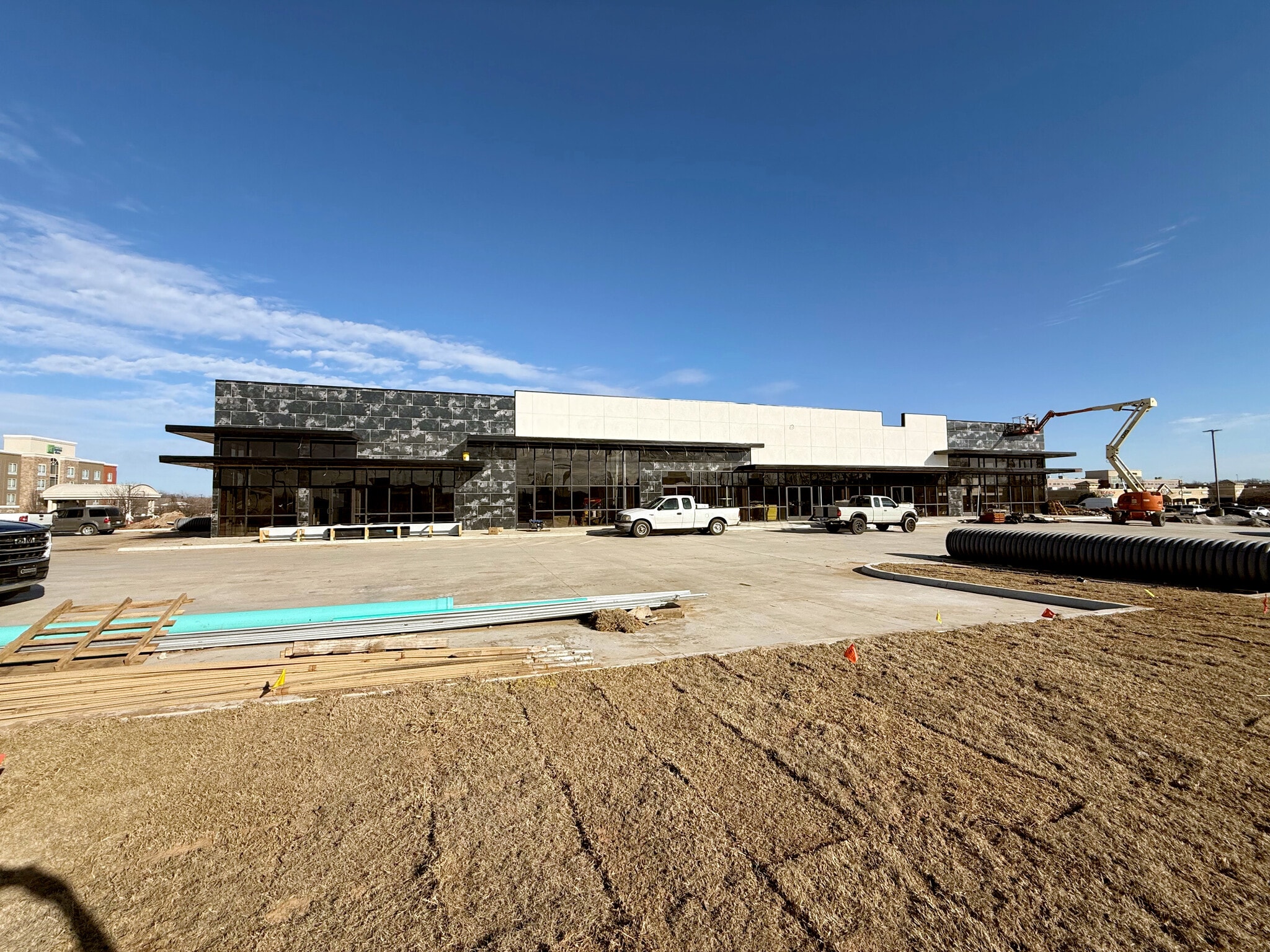 S 82nd E Ave, Tulsa, OK for lease Building Photo- Image 1 of 7