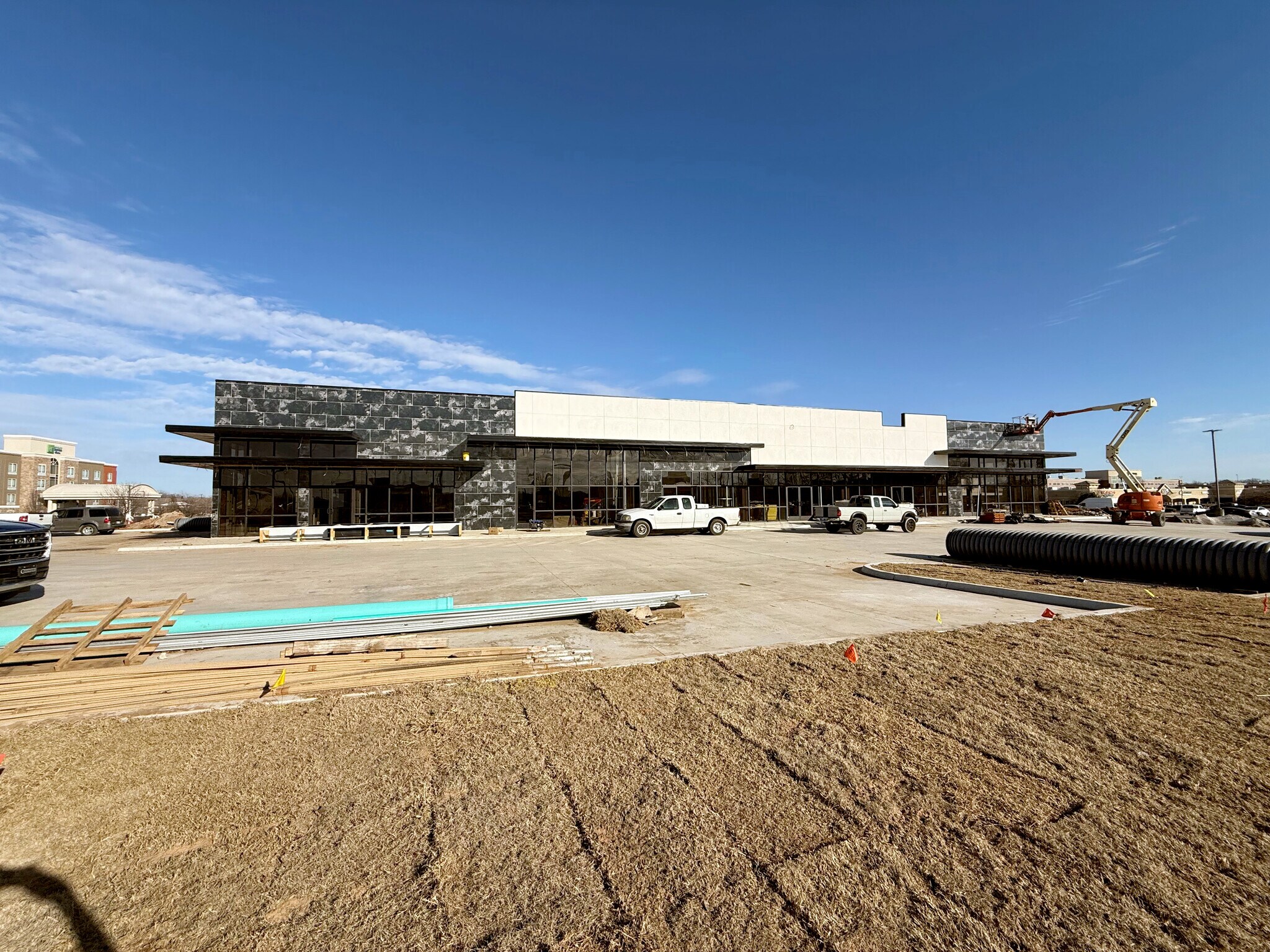 S 82nd E Ave, Tulsa, OK à louer Photo du bâtiment- Image 1 de 7