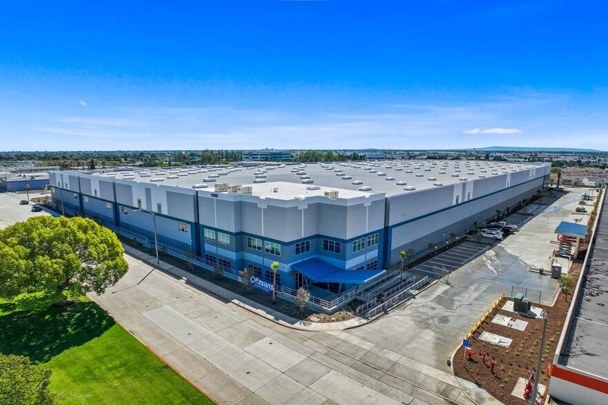 12352 Whittier Blvd, Whittier, CA for lease - Building Photo - Image 1 of 8