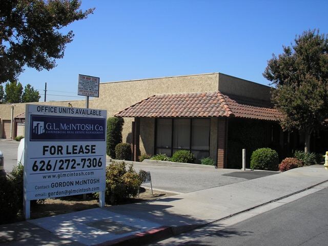 136-140 E Santa Clara St, Arcadia, CA à louer - Photo du bâtiment - Image 3 de 7