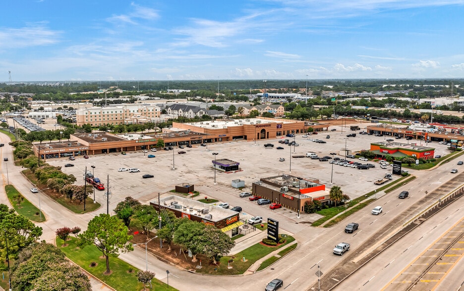 60-110 Cypress Creek Pky, Houston, TX for sale - Building Photo - Image 1 of 11
