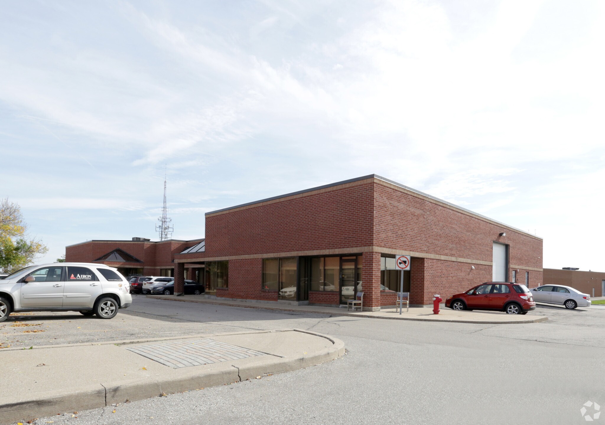 208 Britannia Rd E, Mississauga, ON for lease Primary Photo- Image 1 of 3