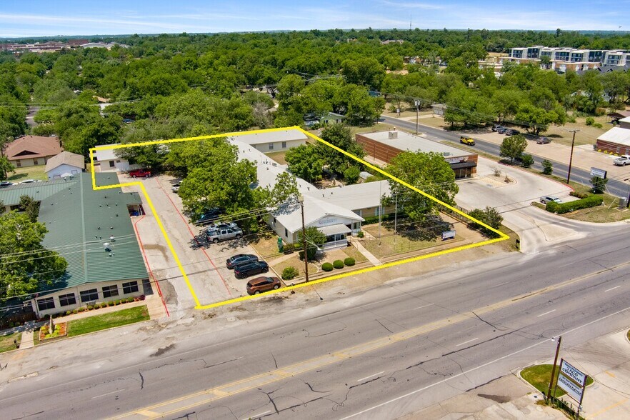 2309 W Washington St, Stephenville, TX à vendre - Photo du bâtiment - Image 2 de 5