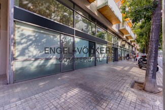 Plus de détails pour Multi-résidentiel à vendre