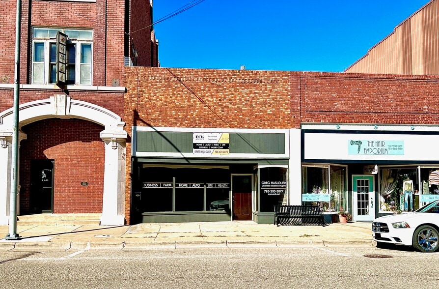 108 NW 3rd St, Abilene, KS for sale - Building Photo - Image 2 of 7