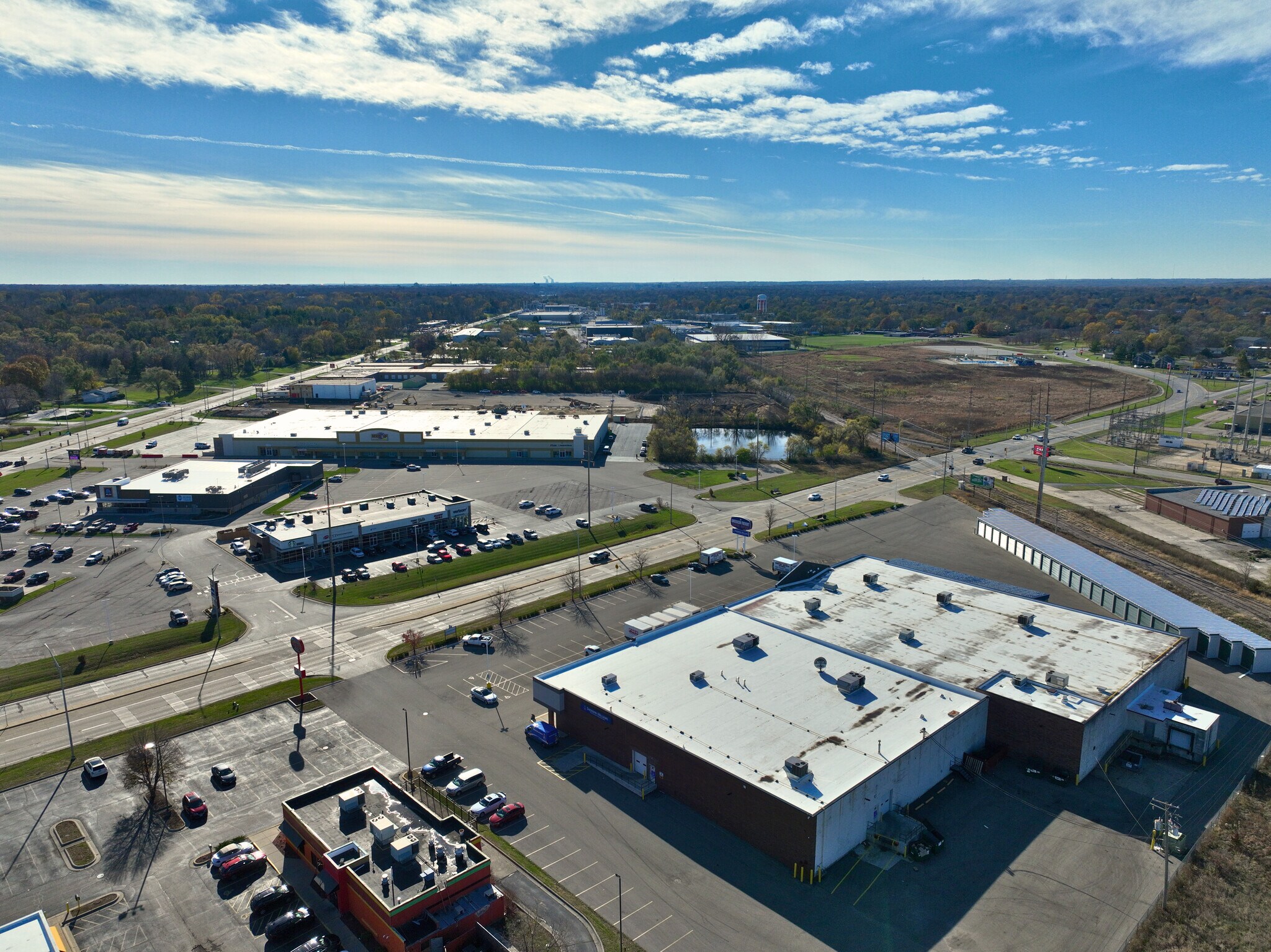 1519 E Riverside Blvd, Loves Park, IL à louer Photo du bâtiment- Image 1 de 7