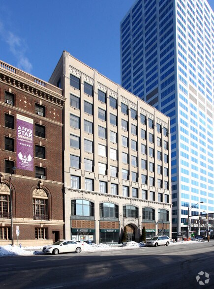 150 E Broad St, Columbus, OH à louer - Photo du bâtiment - Image 3 de 9