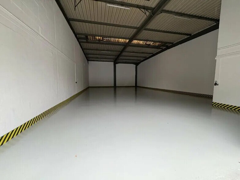 Bureau dans Gonesse à louer - Photo intérieure - Image 3 de 5