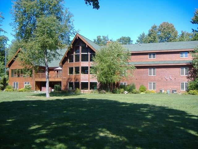 355 Mannsiding Rd, Harrison, MI à vendre - Photo du bâtiment - Image 2 de 79