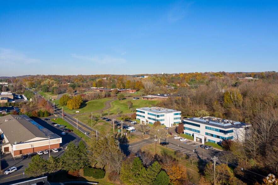 850 N Main Street Ext, Wallingford, CT à vendre - Aérien - Image 3 de 3