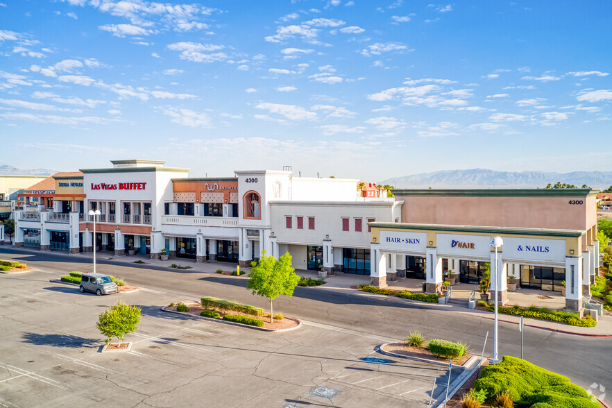 4300 E Sunset Rd, Henderson, NV à louer - Photo du bâtiment - Image 3 de 13