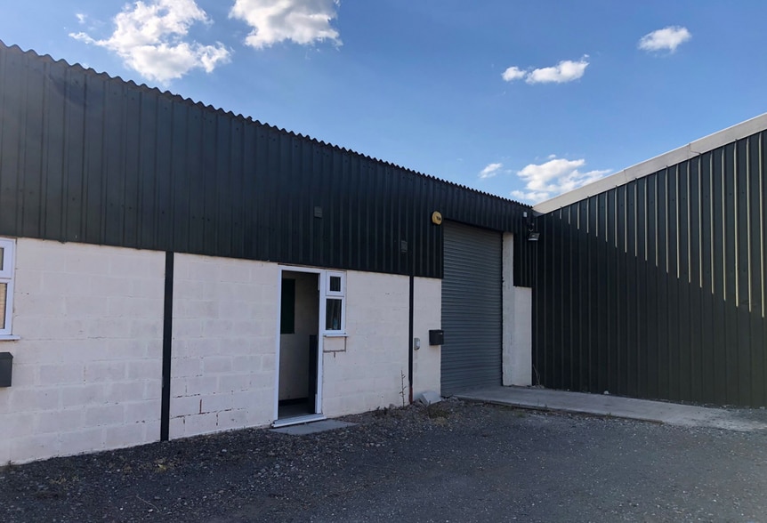 Blithbury Rd, Rugeley for lease - Primary Photo - Image 1 of 1