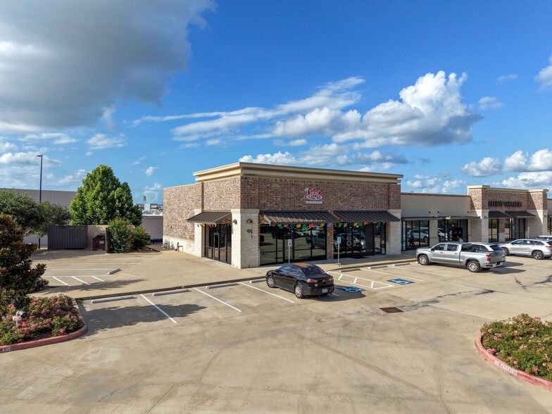 2305 Longmire Dr, College Station, TX for lease - Building Photo - Image 1 of 8