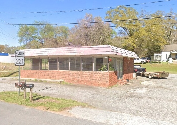 15835 Highway 221, Enoree, SC for sale Primary Photo- Image 1 of 2