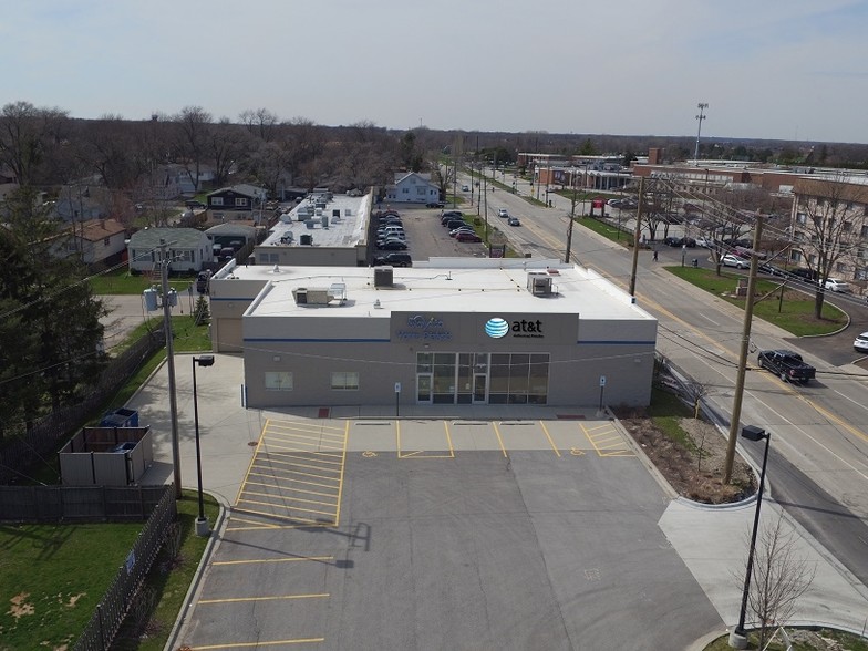 11500 S Pulaski Rd, Alsip, IL for lease - Building Photo - Image 2 of 4