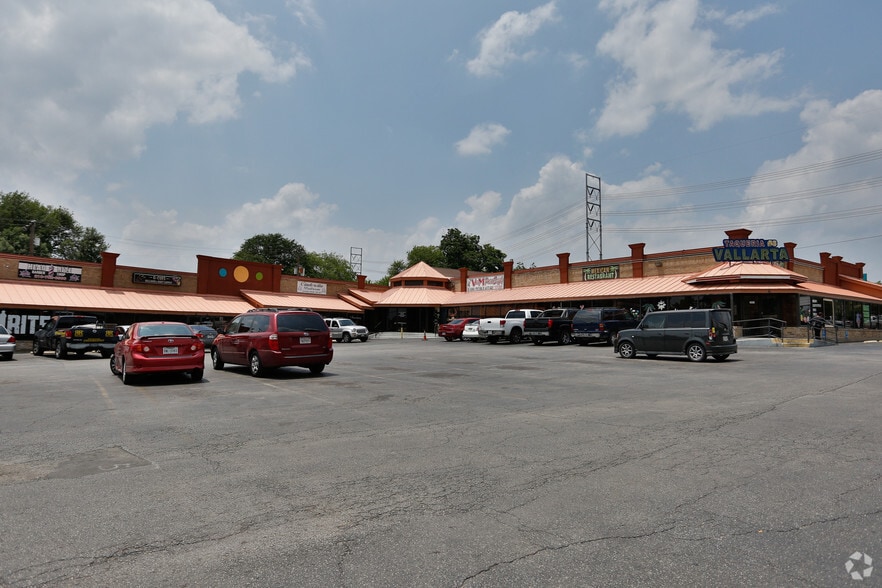 3333 West Ave, San Antonio, TX for lease - Primary Photo - Image 1 of 13