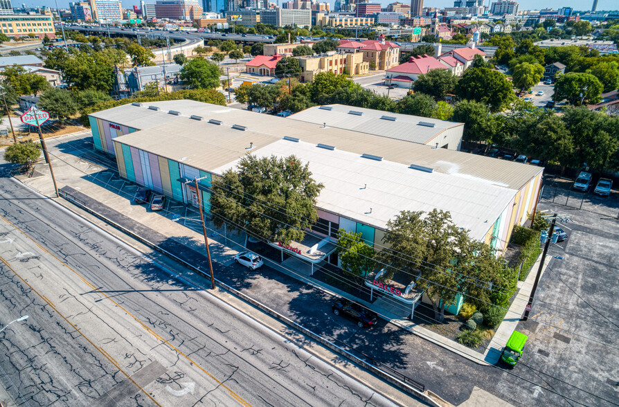 716 S Frio St, San Antonio, TX for lease - Building Photo - Image 2 of 28