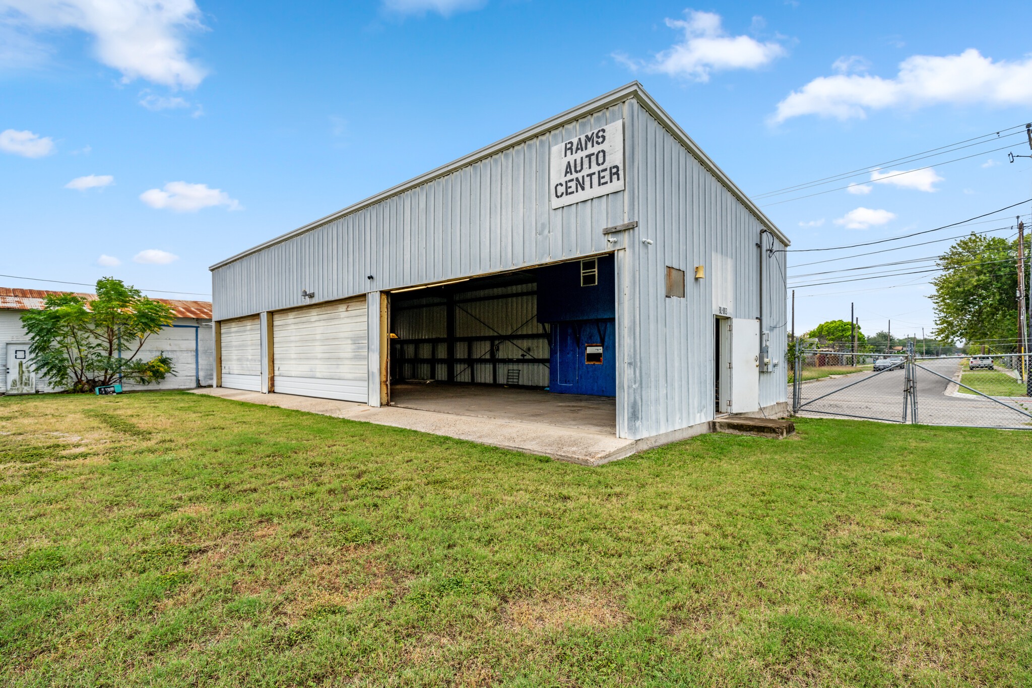 917 S Staples St, Corpus Christi, TX for sale Primary Photo- Image 1 of 3