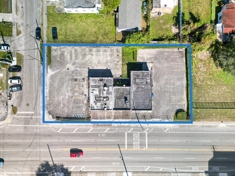 2381-2389 NW 54th St, Miami, FL à vendre - Photo du bâtiment - Image 3 de 36