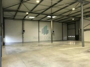 Flex in Le Blanc-Mesnil for lease Interior Photo- Image 2 of 9