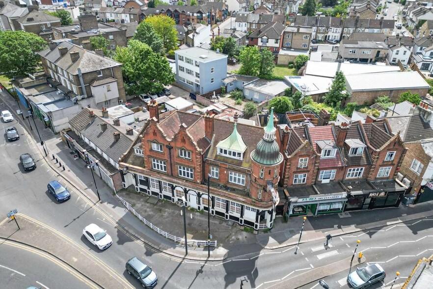 62 Lower Addiscombe Rd, Croydon for sale - Building Photo - Image 2 of 2
