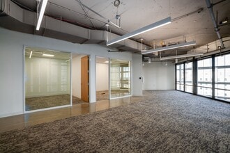 701 Brazos St, Austin, TX for lease Interior Photo- Image 1 of 2