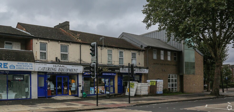 Romford Rd, Londres à vendre - Photo du bâtiment - Image 2 de 3