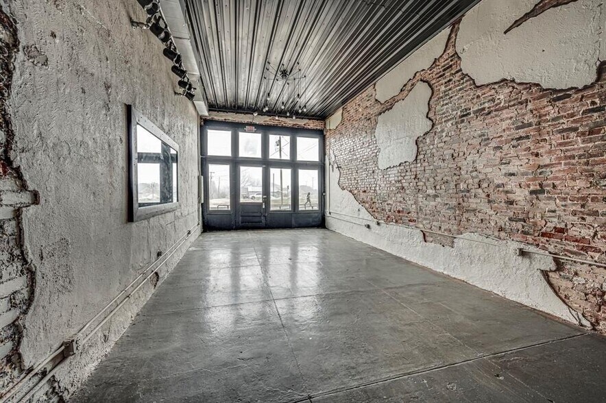 111 N Main St, Milford, TX à vendre - Photo intérieure - Image 2 de 12