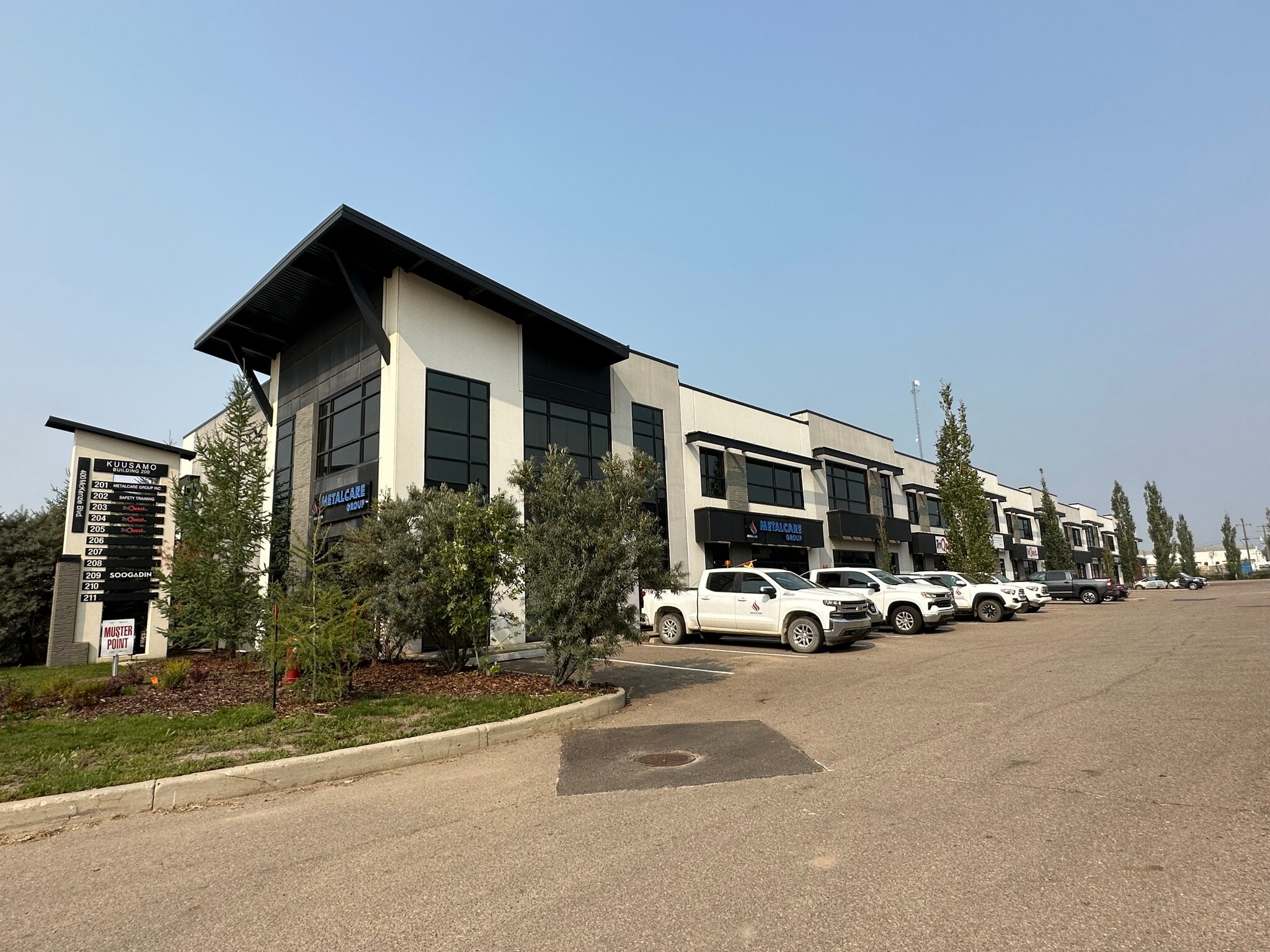 400 Mackenzie Blvd, Fort McMurray, AB for lease Primary Photo- Image 1 of 3
