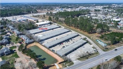 1300 S Frazier St, Conroe, TX à louer Photo intérieure- Image 1 de 15